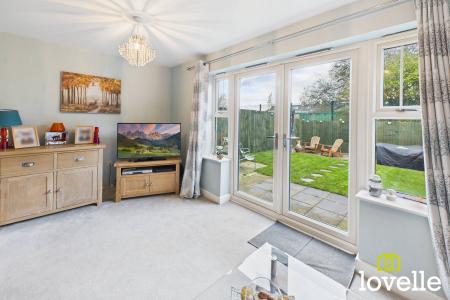 4 bedroom Semi-detached house for sale in Frances Brady Way, Kingston upon Hull, HU9