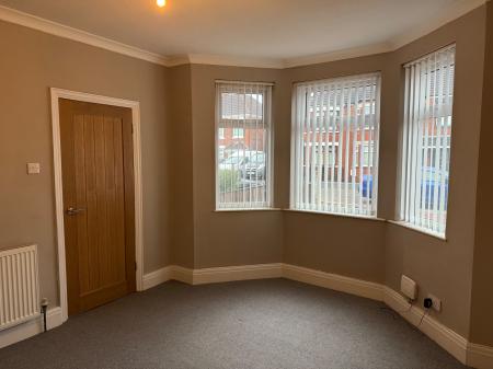 3 bedroom Terraced House to let in Hayburn Avenue, Hull, HU5