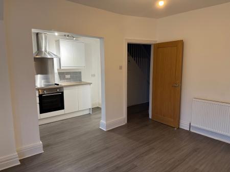 3 bedroom Terraced House to let in Hayburn Avenue, Hull, HU5