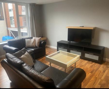 2 bedroom Flat to let in Kingston Court, Hull, HU2