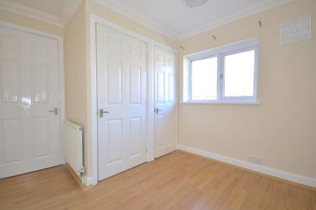 3 bedroom Terraced House to let in Stratton Close, Hull, HU8