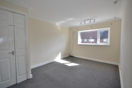 3 bedroom Terraced House to let in Stratton Close, Hull, HU8