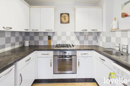 2 bedroom Flat to let in Plimsoll Way, Victoria Dock, Hull, HU9