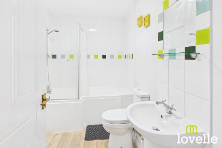 2 bedroom Flat to let in Plimsoll Way, Victoria Dock, Hull, HU9