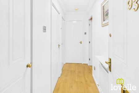 2 bedroom Flat to let in Plimsoll Way, Victoria Dock, Hull, HU9