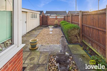 2 bedroom Bungalow for sale in Stonesdale, Kingston upon Hull, HU7