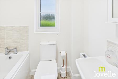 3 bedroom Semi-detached house to let in Jack Harrison Avenue, Cottingham, East Riding of Yorkshire, HU16