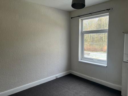 2 bedroom Terraced House to let in Chestnut Avenue, Montrose Street, Hull, HU8