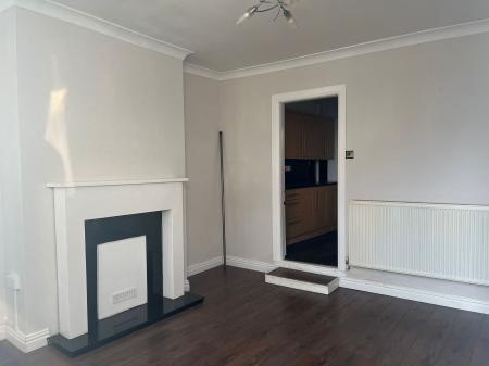 2 bedroom Terraced House to let in Chestnut Avenue, Montrose Street, Hull, HU8