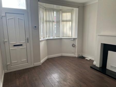 2 bedroom Terraced House to let in Chestnut Avenue, Montrose Street, Hull, HU8