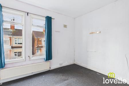 2 bedroom End of terrace house for sale in Dorset Street, Kingston upon Hull, HU4