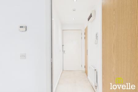 2 bedroom Flat for sale in South Lane, Hessle, East Riding of Yorkshire, HU13