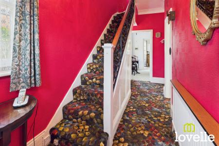 3 bedroom Semi-detached house for sale in Swanland Road, Hessle, East Riding of Yorkshire, HU13