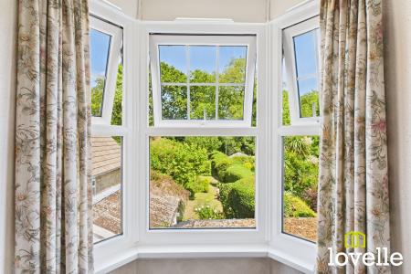 3 bedroom Semi-detached house for sale in Swanland Road, Hessle, East Riding of Yorkshire, HU13