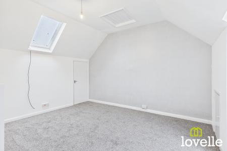 2 bedroom Terraced House to let in Myrtle Avenue, Kingston upon Hull, HU9