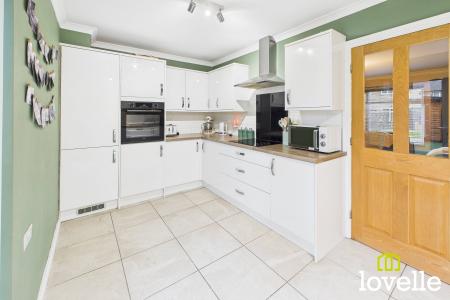 3 bedroom Terraced House for sale in Thirlby Walk, Hull, HU5