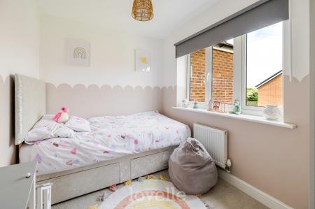 3 bedroom Semi-detached house for sale in Alder Avenue, Humberston, DN36