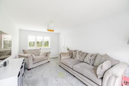 3 bedroom Semi-detached house for sale in Alder Avenue, Humberston, DN36