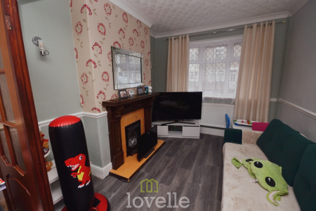 3 bedroom Terraced House for sale in Barcroft Street, Cleethorpes, DN35