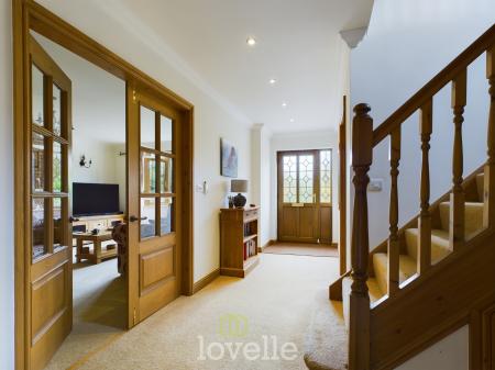 4 bedroom Detached house for sale in Cheltenham Way, Cleethorpes, DN35