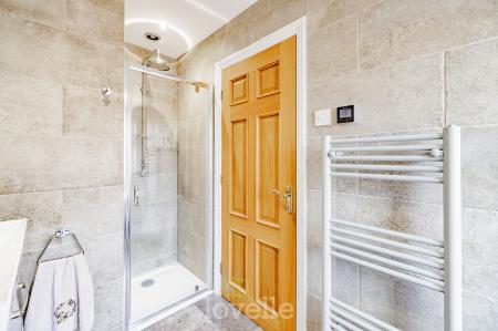 5 bedroom Detached house for sale in Church Lane, Tetney, DN36