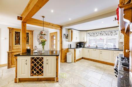 5 bedroom Detached house for sale in Church Lane, Tetney, DN36