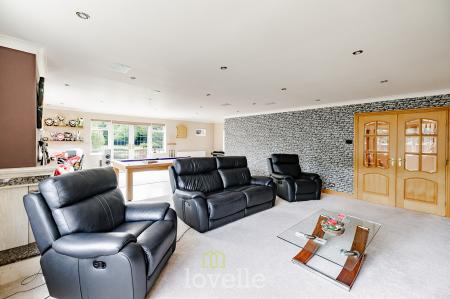 5 bedroom Detached house for sale in Church Lane, Tetney, DN36