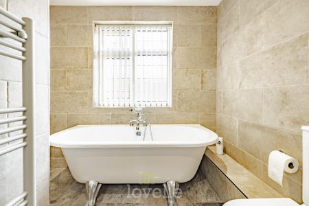 5 bedroom Detached house for sale in Church Lane, Tetney, DN36