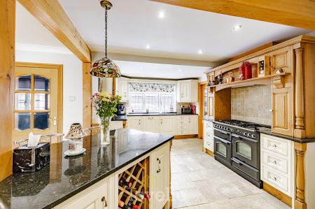 5 bedroom Detached house for sale in Church Lane, Tetney, DN36