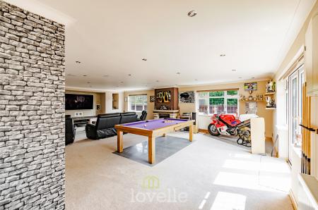 5 bedroom Detached house for sale in Church Lane, Tetney, DN36