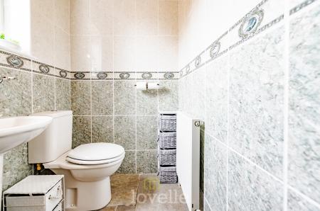 5 bedroom Detached house for sale in Church Lane, Tetney, DN36