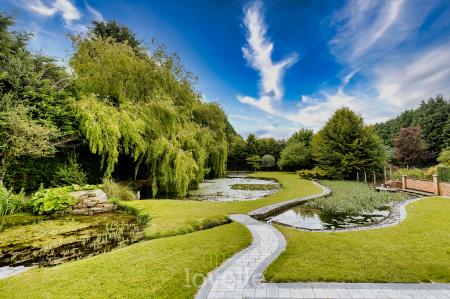 5 bedroom Detached house for sale in Church Lane, Tetney, DN36