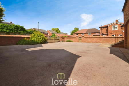 4 bedroom Detached house for sale in Church Lane, Tetney, DN36