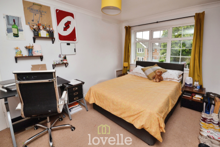 4 bedroom Detached house for sale in Dunbar Avenue, New Waltham, DN36