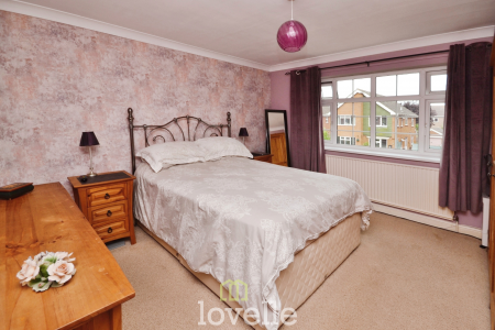 4 bedroom Detached house for sale in Dunbar Avenue, New Waltham, DN36