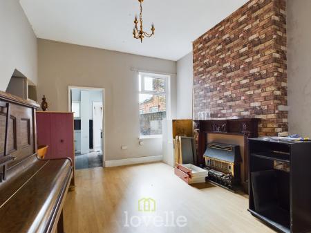 5 bedroom Town house for sale in Harrington Street, Cleethorpes, DN35