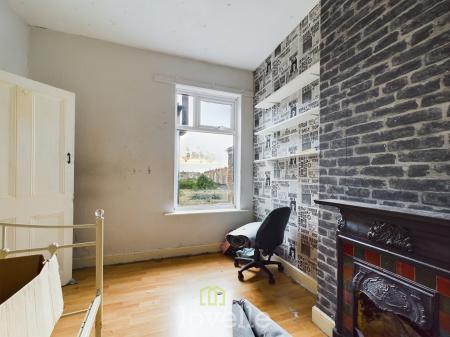 5 bedroom Town house for sale in Harrington Street, Cleethorpes, DN35