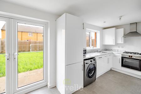 3 bedroom Semi-detached house for sale in Heathland Way, Humberston, DN36