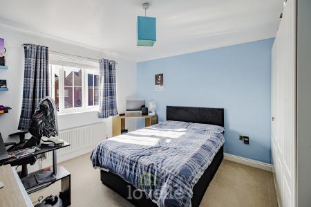 4 bedroom Detached house for sale in Kempton Vale, Cleethorpes, DN35