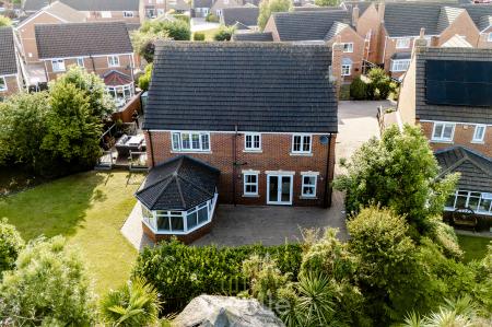 4 bedroom Detached house for sale in Kempton Vale, Cleethorpes, DN35