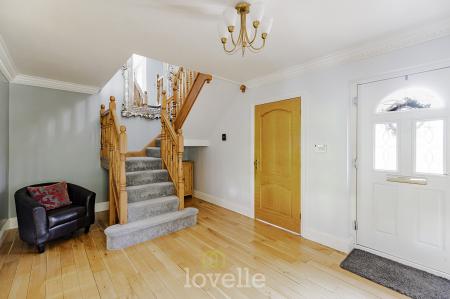 4 bedroom Detached house for sale in Kempton Vale, Cleethorpes, DN35