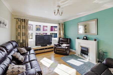 4 bedroom Detached house for sale in Kempton Vale, Cleethorpes, DN35