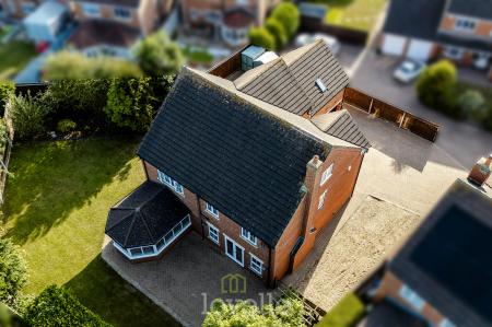 4 bedroom Detached house for sale in Kempton Vale, Cleethorpes, DN35