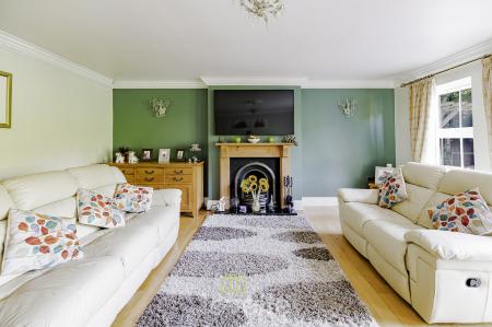 4 bedroom Detached house for sale in Kempton Vale, Cleethorpes, DN35