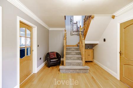 4 bedroom Detached house for sale in Kempton Vale, Cleethorpes, DN35