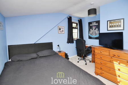 5 bedroom Detached house for sale in Lock Road, North Cotes, DN36