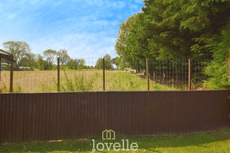 5 bedroom Detached house for sale in Lock Road, North Cotes, DN36
