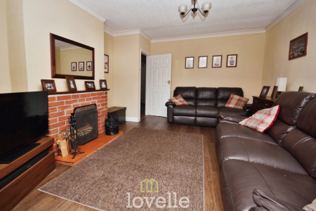 5 bedroom Detached house for sale in Lock Road, North Cotes, DN36