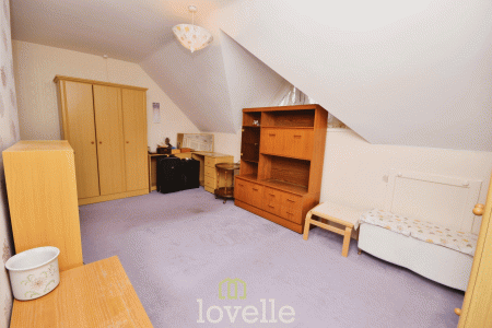 1 bedroom Semi-detached bungalow for sale in Meadow View, Cleethorpes, DN35