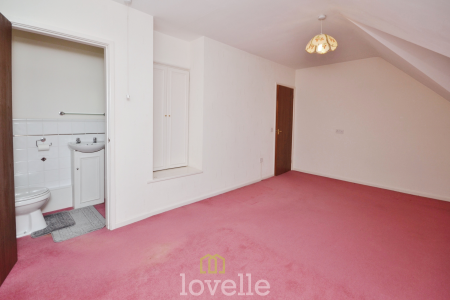 2 bedroom Semi-detached bungalow for sale in Meadow View, Cleethorpes, DN35